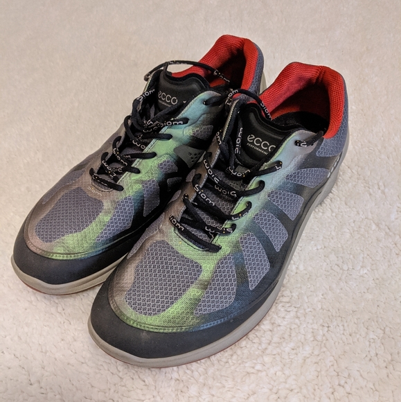 ecco gym shoes